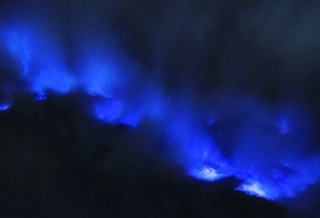Bali Sanur to Ijen Crater Blue fire Tour