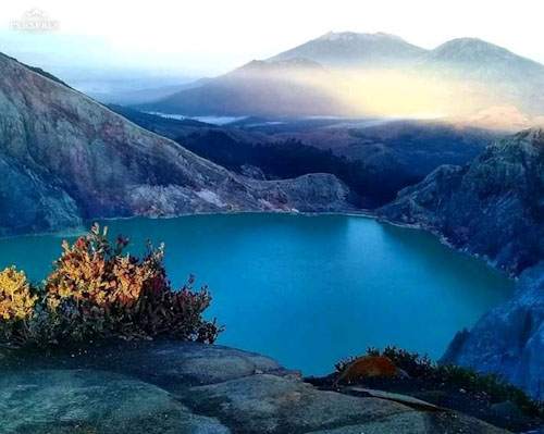 picture-ubud bali ijen crater tour